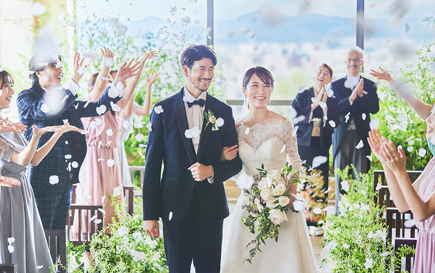 京都東山の風情ある景色を一望できるチャペル