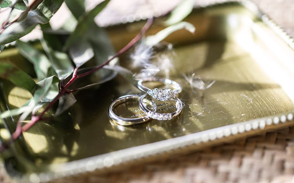 婚約指輪をいつ買うか悩んでいる方へ！時期や流れ、成功ポイントを紹介