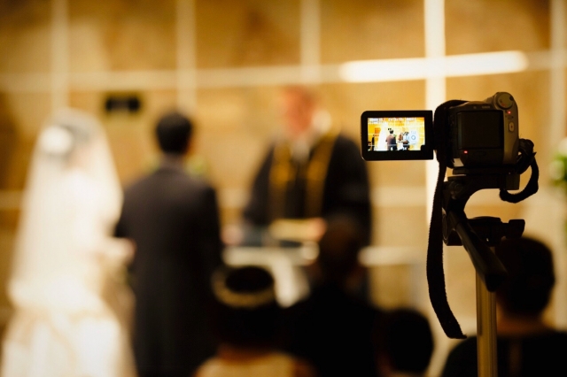 結婚式でDVD撮影は必要？肯定派・否定派さまざまな角度から検証！