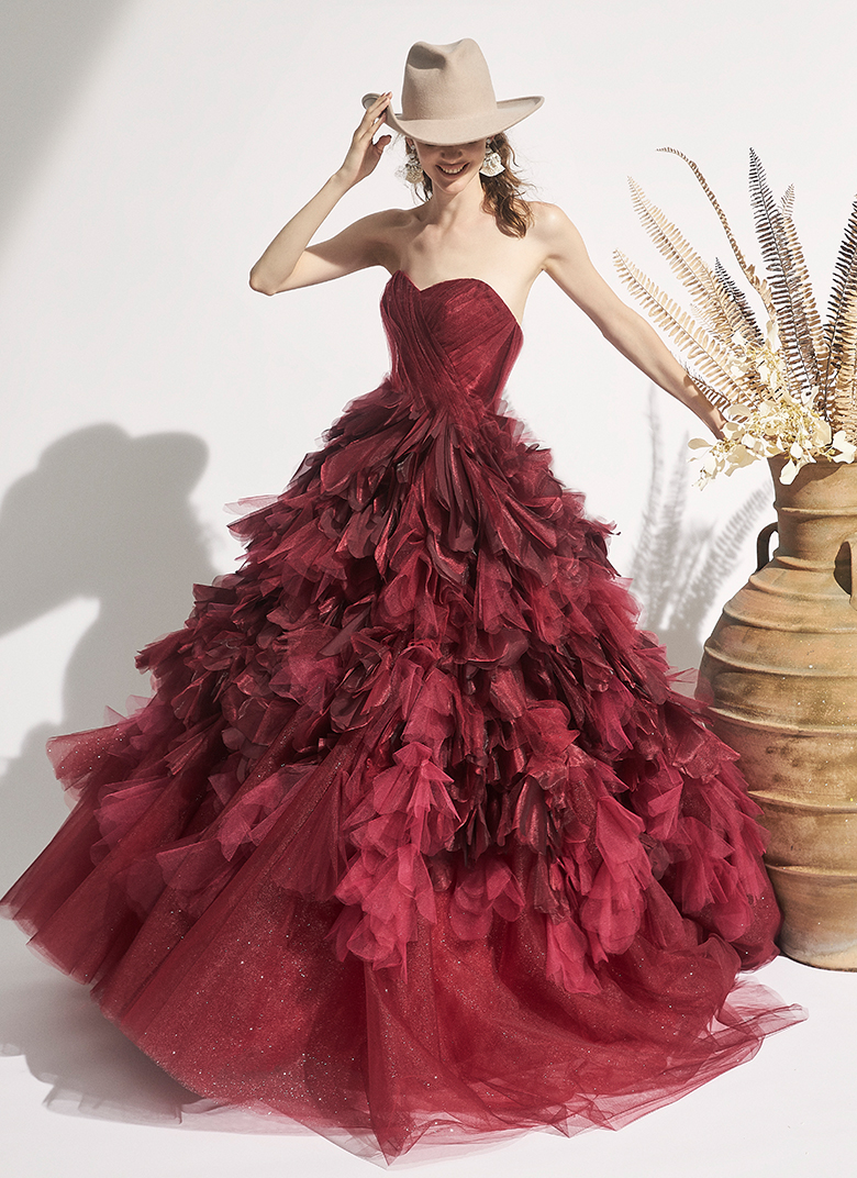 フェミニン ドレス