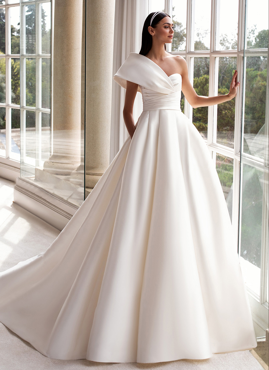 スタイリッシュ ドレス