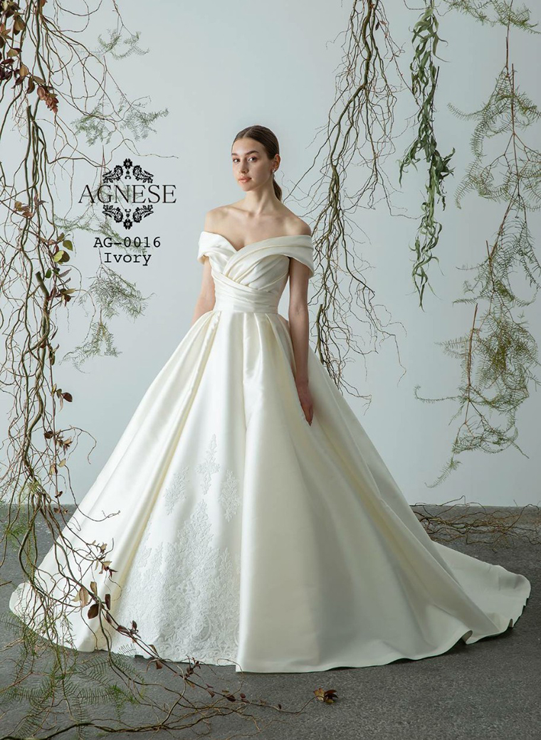 ウエディングドレス